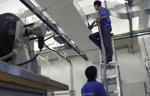中央国产水蜜桃在线观看维修高空作业，蜜桃视频网站APP工程师高标准效果快保障售后无忧